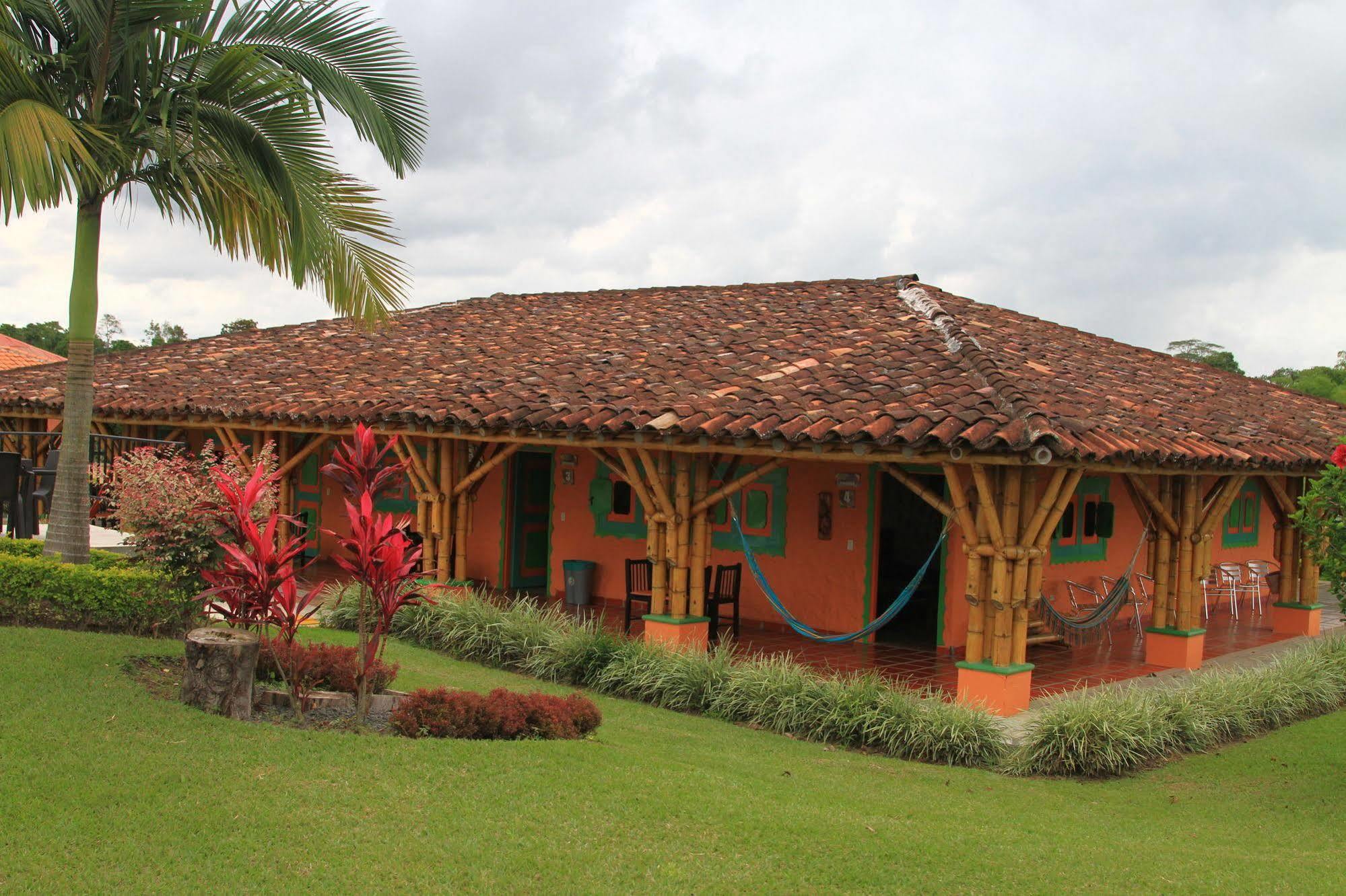 Hotel Parque De Los Arrieros Montenegro Exterior foto