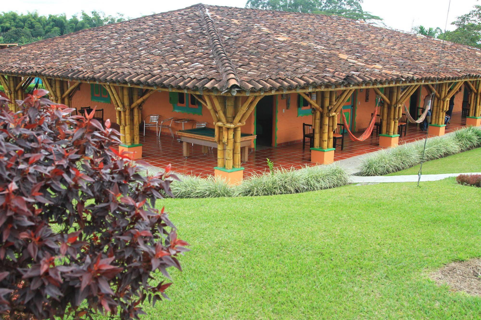 Hotel Parque De Los Arrieros Montenegro Exterior foto